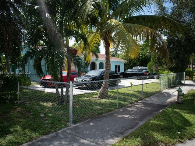 Продажа дома по адресу 2206 Washington St - фото 5753858