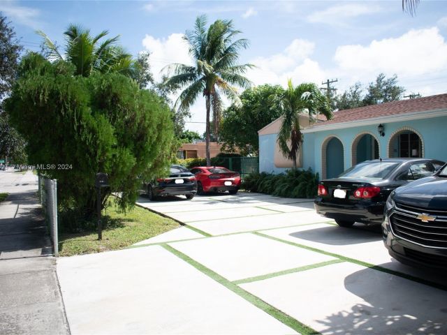 Продажа дома по адресу 2206 Washington St - фото 5753866