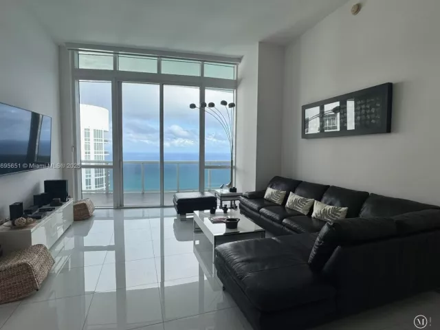 Продажа квартиры #4203 - фото 5977214