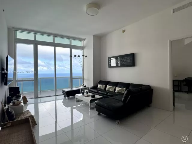 Продажа квартиры #4203 - фото 5977216