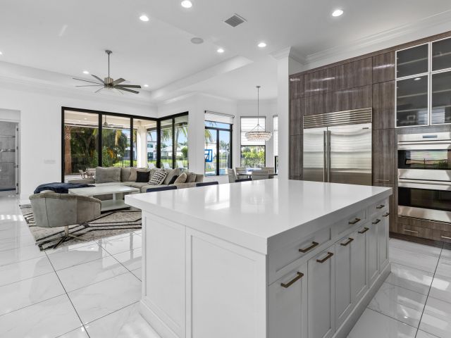 Продажа дома по адресу 9544 Balenciaga Court - фото 5950033