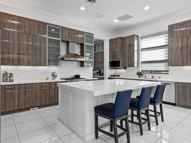 Продажа дома по адресу 9544 Balenciaga Court - фото 5950035