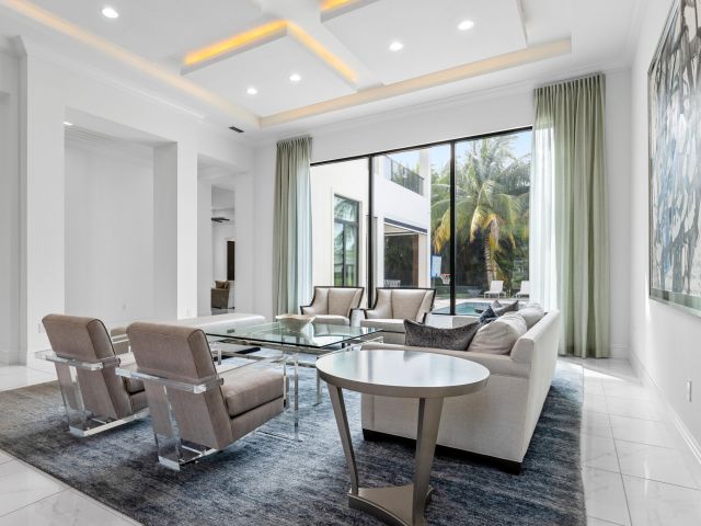 Продажа дома по адресу 9544 Balenciaga Court - фото 5950043