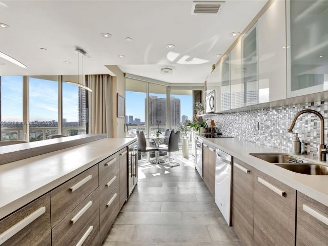 Продажа квартиры #1002 - фото 5643642