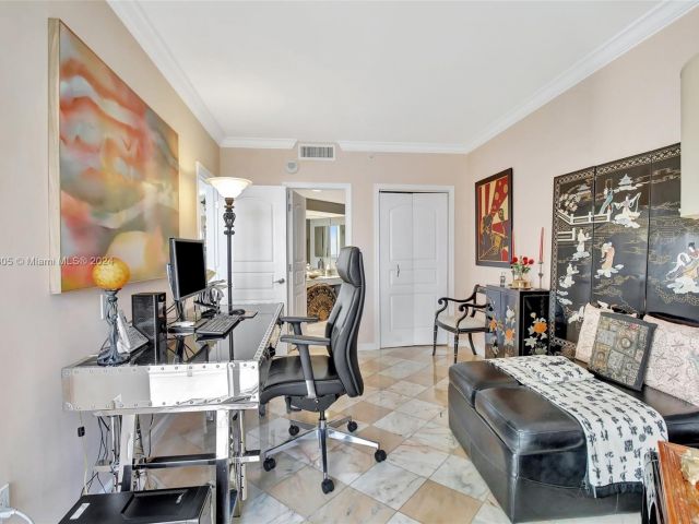 Продажа квартиры #1002 - фото 5643644