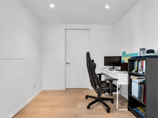 Продажа квартиры #3704 - фото 5620739