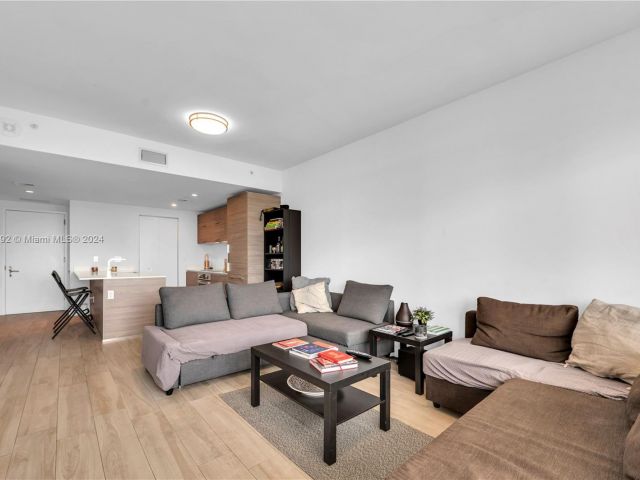 Продажа квартиры #3704 - фото 5620741