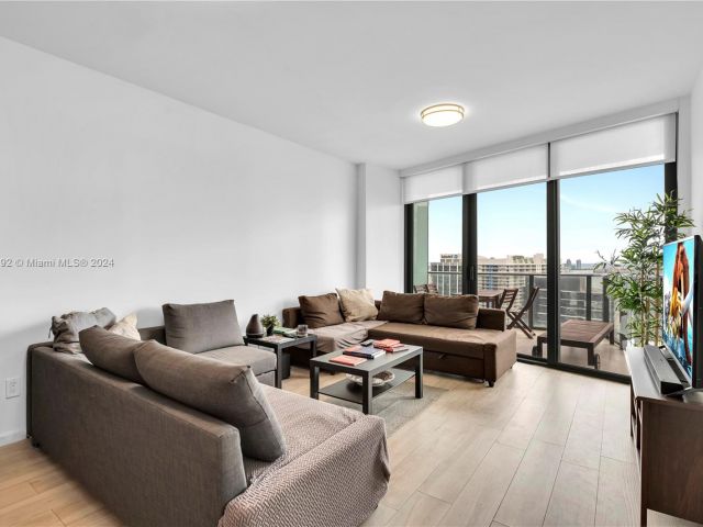 Продажа квартиры #3704 - фото 5620743