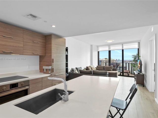 Продажа квартиры #3704 - фото 5620748