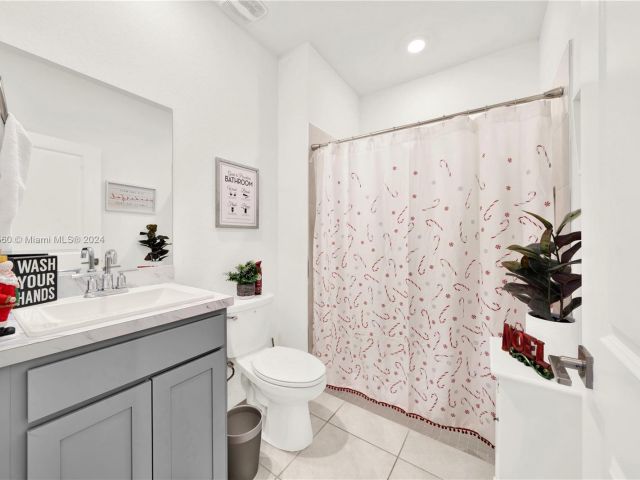 Продажа дома по адресу 1707 SE 9th Ter - фото 6135727