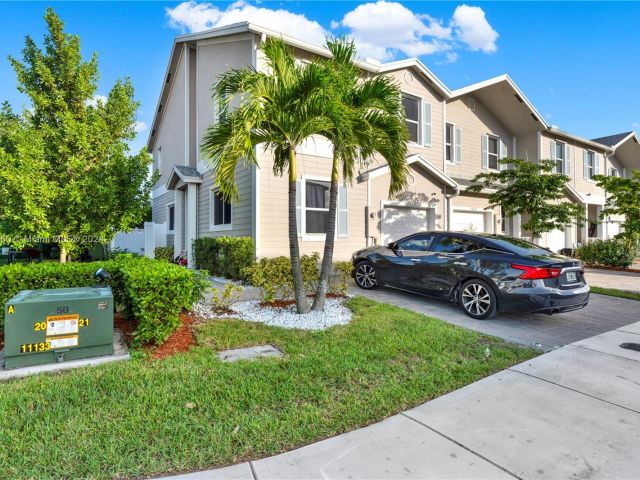 Продажа дома по адресу 1707 SE 9th Ter - фото 6135735