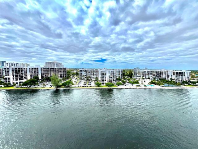 Продажа квартиры #1012 - фото 5631075