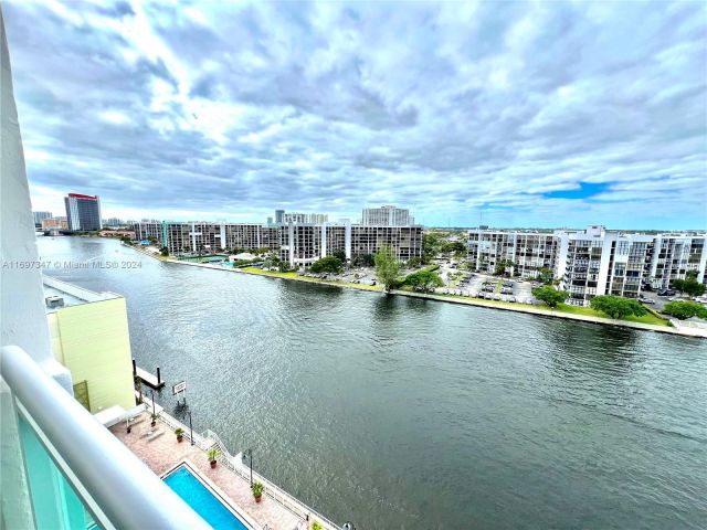 Продажа квартиры #1012 - фото 5631076