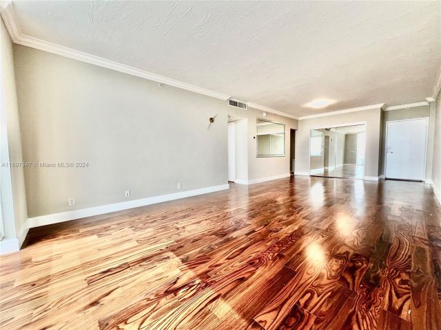 Продажа квартиры #1012 - фото 5631081