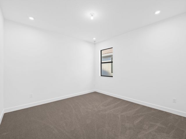 Продажа дома по адресу 2732 NW 87th Terrace - фото 6688334