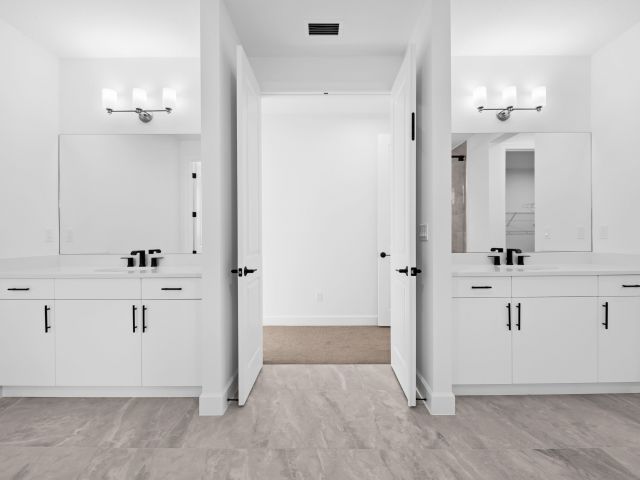 Продажа дома по адресу 2732 NW 87th Terrace - фото 6688336