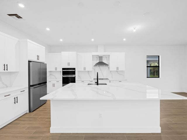 Продажа дома по адресу 2732 NW 87th Terrace - фото 6688343