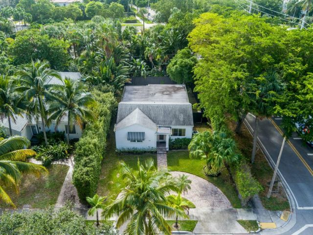 Дом в аренду по адресу 240 Almeria Road - фото 5766398