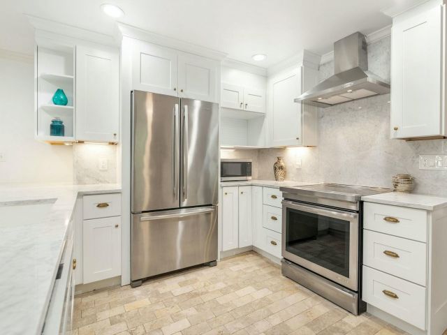 Дом в аренду по адресу 240 Almeria Road - фото 5766410