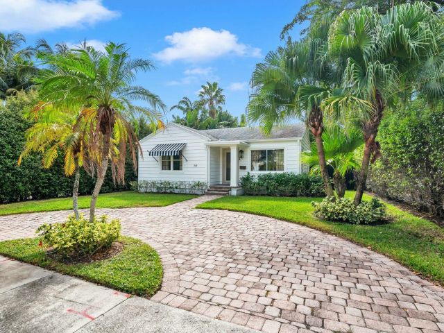 Дом в аренду по адресу 240 Almeria Road - фото 5766417