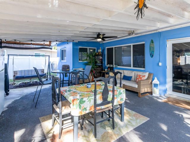 Продажа дома по адресу 832 NE 16th Pl - фото 5762081