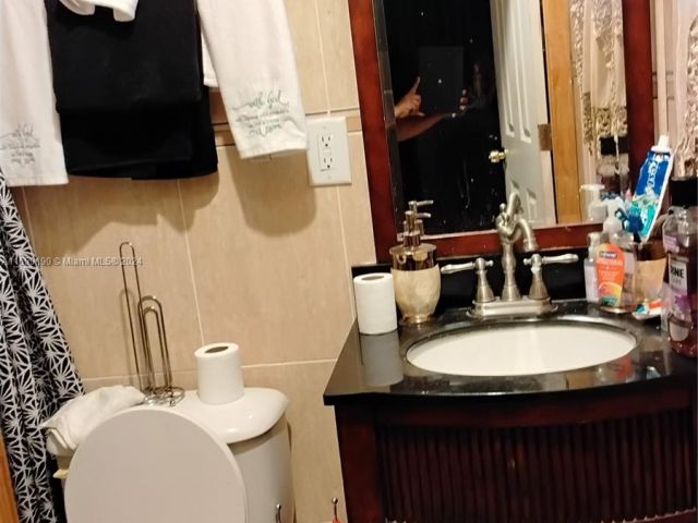 Продажа дома по адресу 20620 NW 34th Ave - фото 6126069