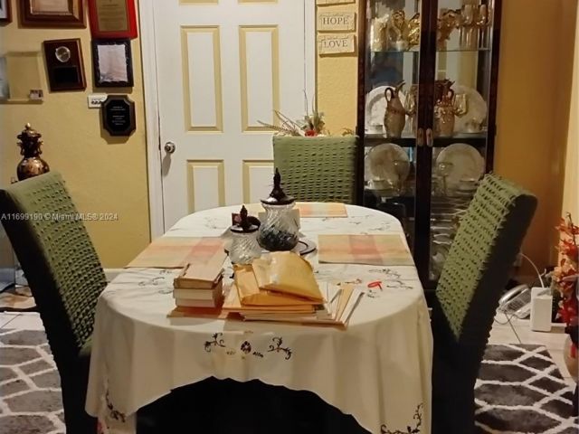 Продажа дома по адресу 20620 NW 34th Ave - фото 6126075