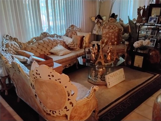 Продажа дома по адресу 20620 NW 34th Ave - фото 6126084