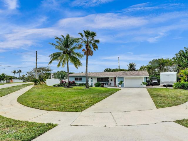 Продажа дома по адресу 106 SE 10th Ct - фото 5746308