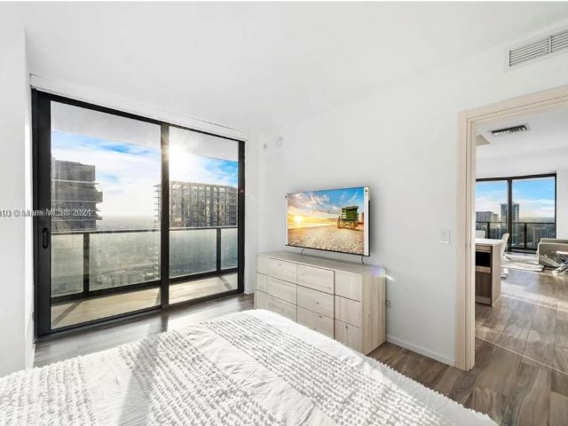 Продажа квартиры #4509 - фото 5621752