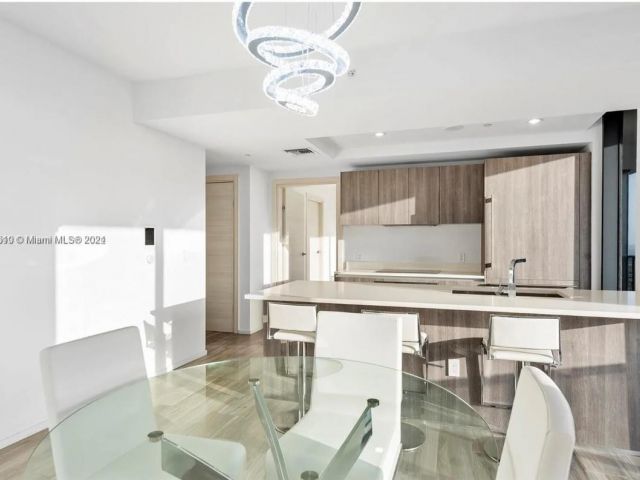 Продажа квартиры #4509 - фото 5621765