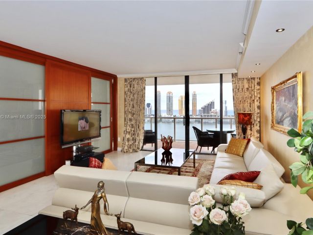 Продажа квартиры #2202 - фото 5643619