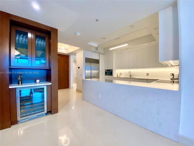 Продажа квартиры #1207 - фото 6120119