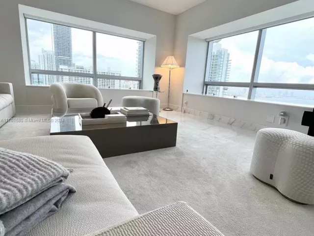 Продажа квартиры #3307 - фото 5613116