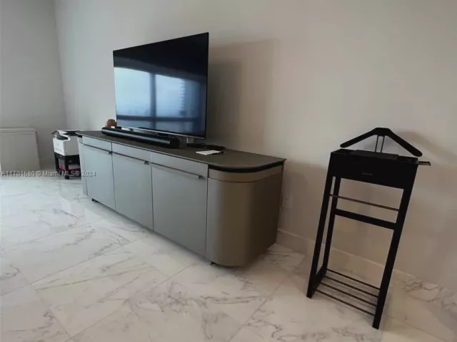 Продажа квартиры #3307 - фото 5613101