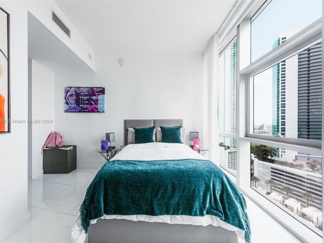 Продажа квартиры #2111 - фото 6083833