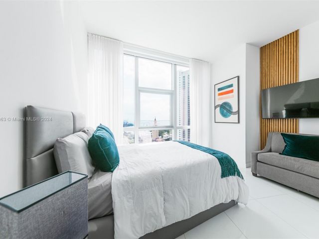 Продажа квартиры #2111 - фото 6083835