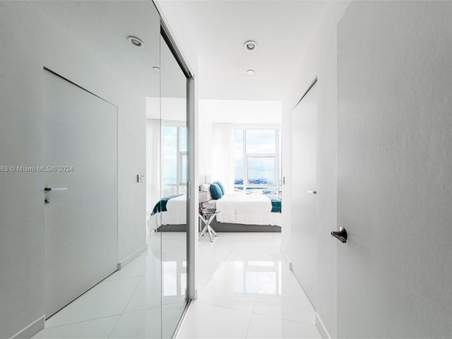 Продажа квартиры #2111 - фото 6083836