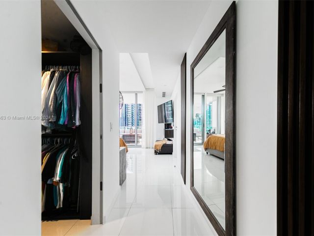 Продажа квартиры #2111 - фото 6083837