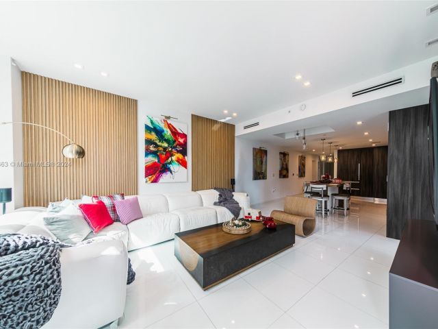 Продажа квартиры #2111 - фото 6083844