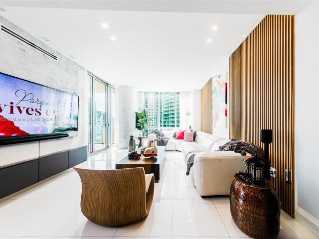 Продажа квартиры #2111 - фото 6083846