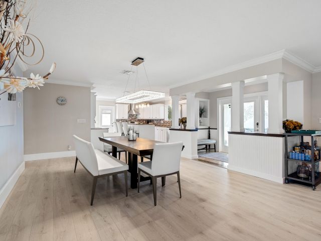 Продажа дома по адресу 1008 NE 26th Avenue - фото 5540303