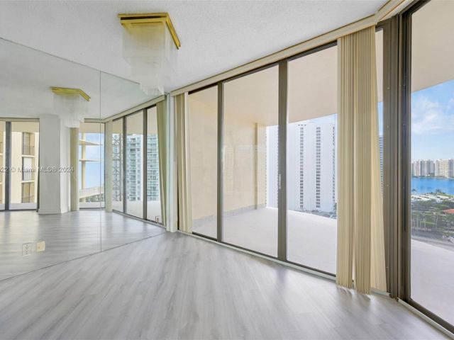 Продажа квартиры #15G - фото 5908927