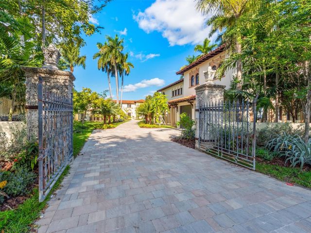 Продажа дома по адресу 49 Palm Ave - фото 5515923