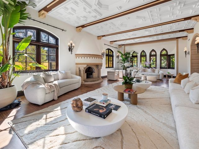 Продажа дома по адресу 49 Palm Ave - фото 6488858