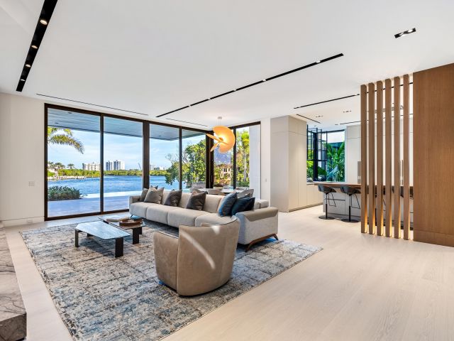 Продажа дома по адресу 829 Orchid Drive - фото 5732628