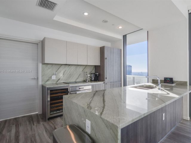 Продажа квартиры #5309 - фото 5622032