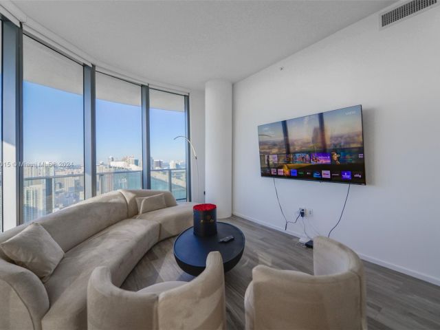 Продажа квартиры #5309 - фото 5622040