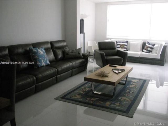 Продажа квартиры #1108 - фото 6085475