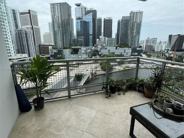 Продажа квартиры #1704 - фото 5642346